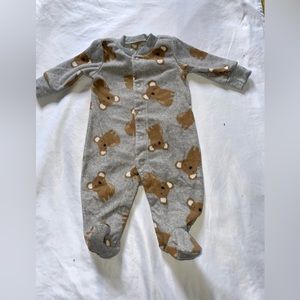 Baby clothes